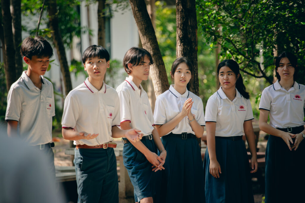 มัธยมศึกษา บัวแดงวัฒนา